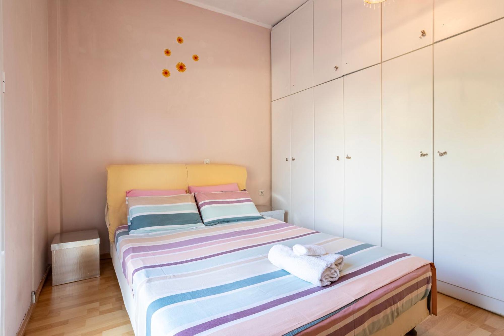 Kalamata'S Sunny Retreat Near The Historic Center Екстер'єр фото