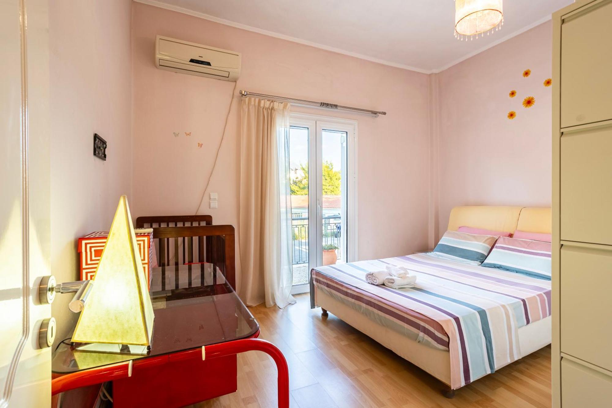 Kalamata'S Sunny Retreat Near The Historic Center Екстер'єр фото